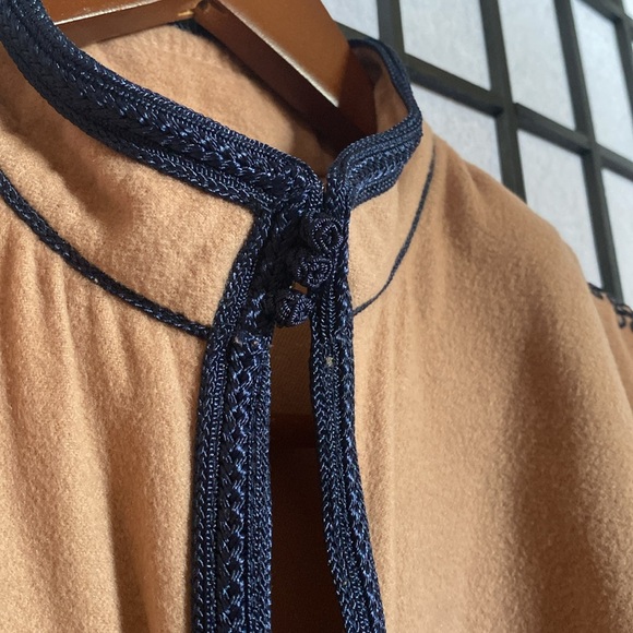 Moroccan Embroidered Cape - Picture 2 of 6